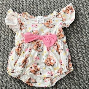 Floral Bunny Baby Romper with Pink Bow sz3m